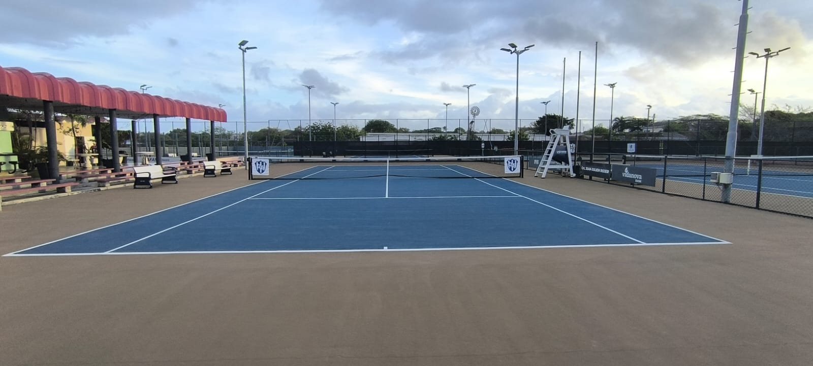 Baan bij zonsopgang op Racing Club Curaçao